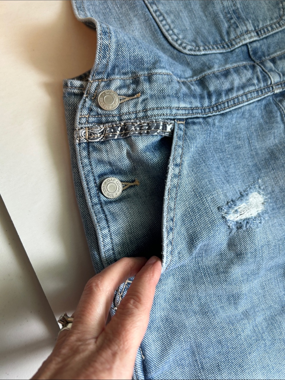 Gap Coastal Cowgirl Boho Denim Overalls Shorts - Picture 11 of 12